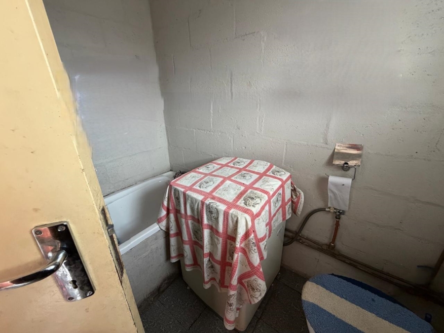 2 Bedroom Property for Sale in Pelican Park Western Cape